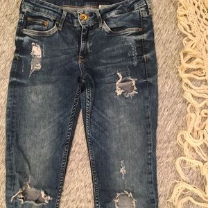 H&M Super Skinny low waist destroyed jeans 26x32